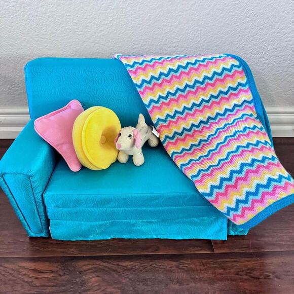 American Girl 18” Doll Maryellen’s Retired Sofa Bed Set Complete w Accessories - Picture 1 of 8
